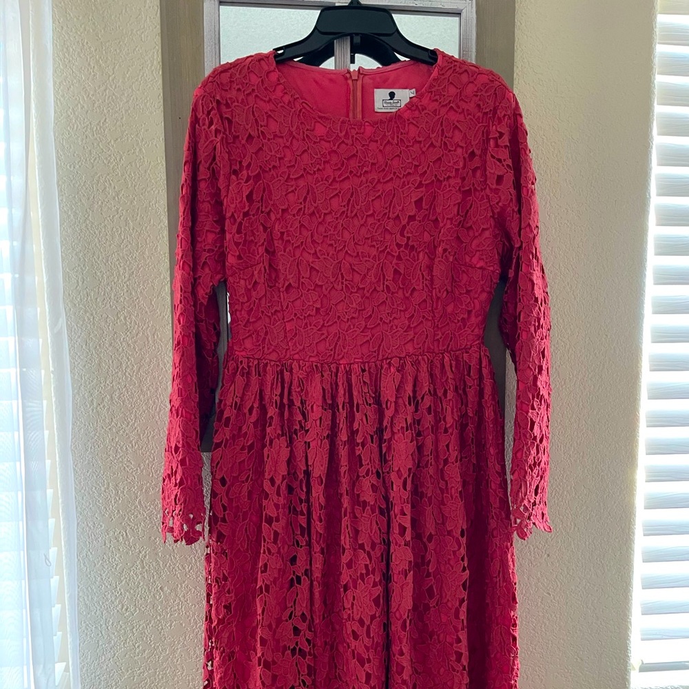 COPY - Lace Midi Dress
